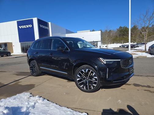 2025 Volvo XC90 B6 Plus 7-Seater