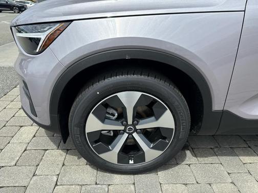 Silver 2026 Volvo XC40 B5 Core