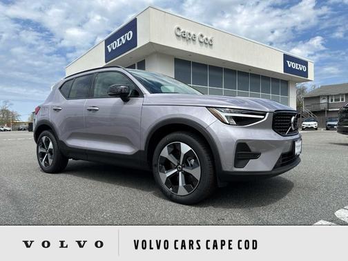 Silver 2026 Volvo XC40 B5 Core