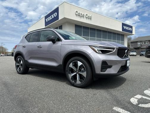Silver 2026 Volvo XC40 B5 Core