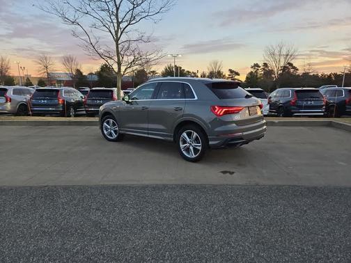 2022 Audi Q3 45 S line Premium Plus
