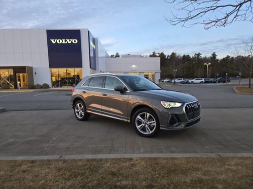 2022 Audi Q3 45 S line Premium Plus