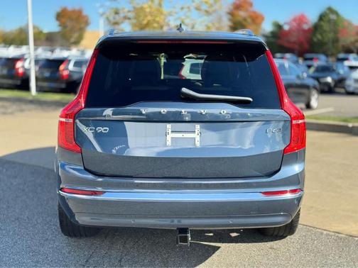 2023 Volvo XC90 B6 Ultimate 7-Seater