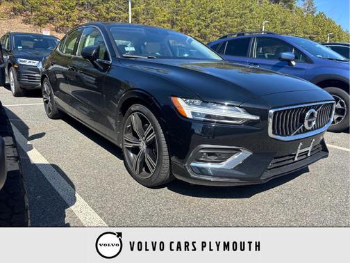 2022 Volvo S60 B5 Inscription