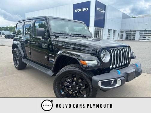 Black Clearcoat 2022 Jeep Wrangler Unlimited 4xe Sahara