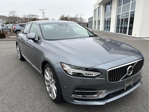 2018 Volvo S90 Recharge Plug-In Hybrid T8 Inscription