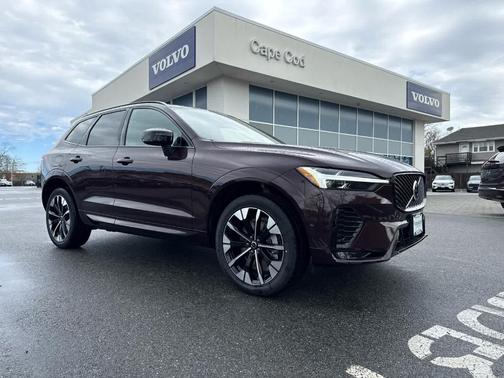 Mulberry Metallic 2026 Volvo XC60 B5 Ultra