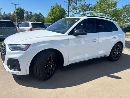 Ibis White 2023 Audi SQ5 3.0T Premium Plus
