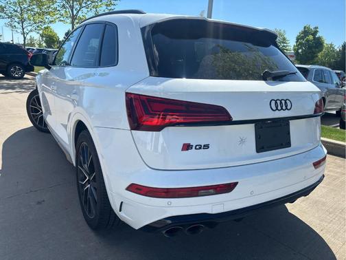 Ibis White 2023 Audi SQ5 3.0T Premium Plus