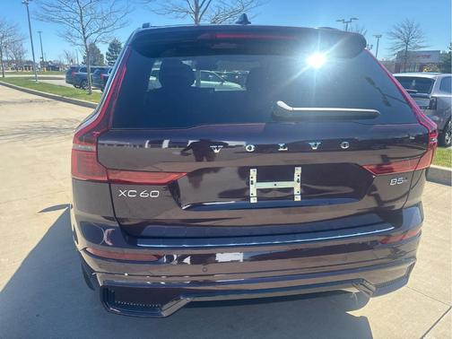Mulberry Red 2026 Volvo XC60 B5 Plus