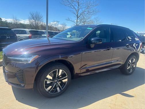 Mulberry Red 2026 Volvo XC60 B5 Plus