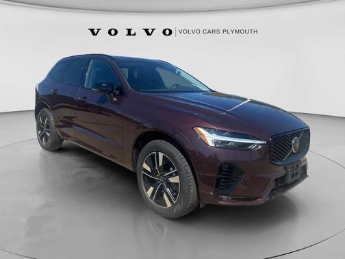 Mulberry Red 2026 Volvo XC60 B5 Plus