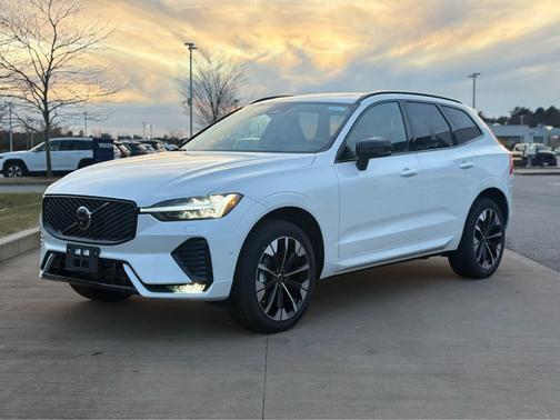 2026 Volvo XC60 B5 Plus