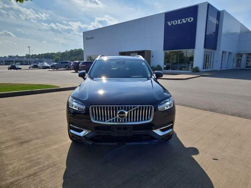 2024 Volvo XC90 B5 Core Bright Theme