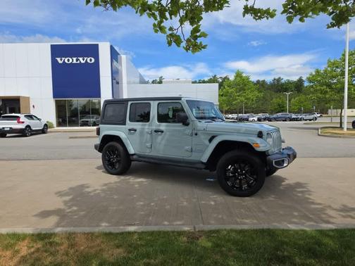 Earl Clearcoat 2023 Jeep Wrangler 4xe Sahara