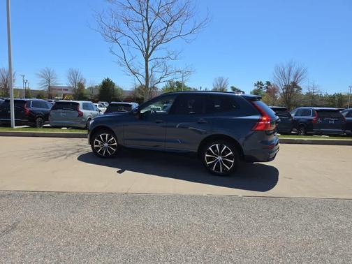 Denim Blue Metallic 2025 Volvo XC60 B5 Plus