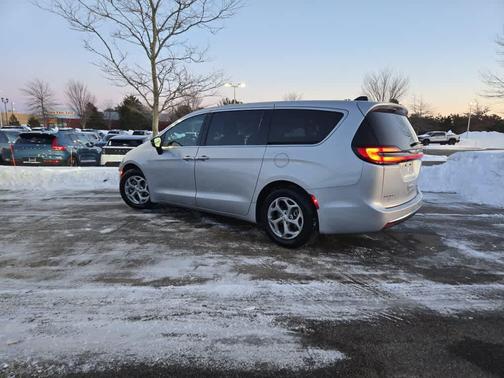 2024 Chrysler Pacifica Limited