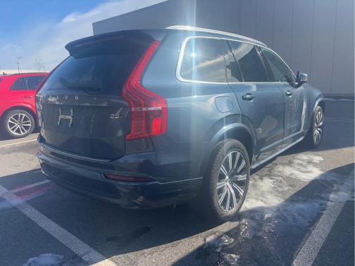 2023 Volvo XC90 B5 Core
