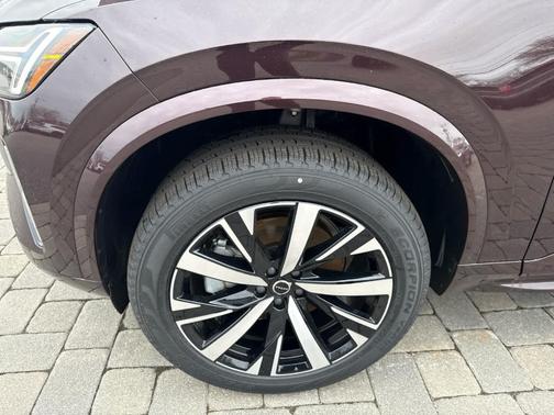 Mulberry Red 2026 Volvo XC90 B5 Core