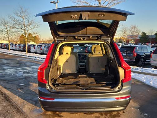 2024 Volvo XC90 Recharge Plug-In Hybrid T8 Plus 6-Seater
