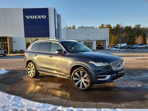 2024 Volvo XC90 Recharge Plug-In Hybrid T8 Plus 6-Seater