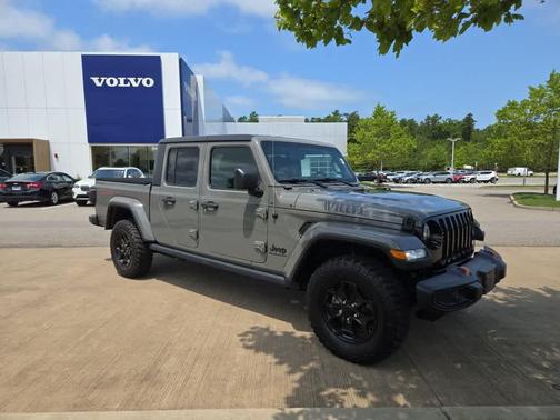 2021 Jeep Gladiator Sport