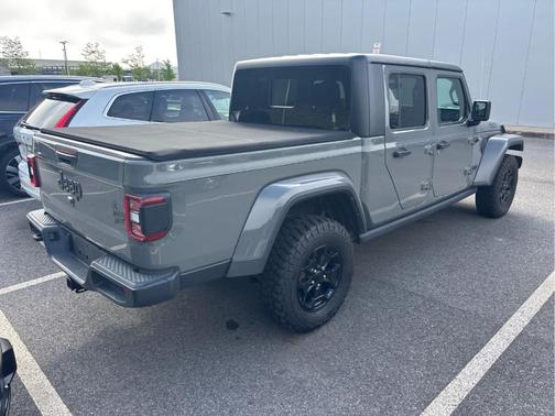 2021 Jeep Gladiator Sport