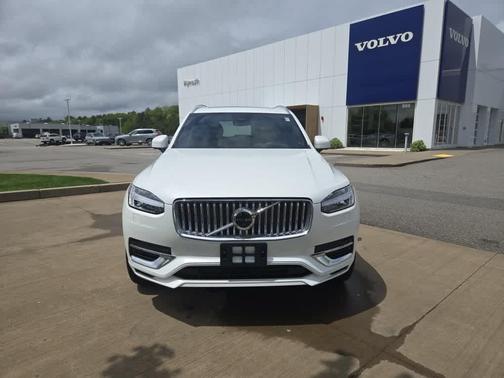 2025 Volvo XC90 Plug-In Hybrid T8 Ultra 7-Seater