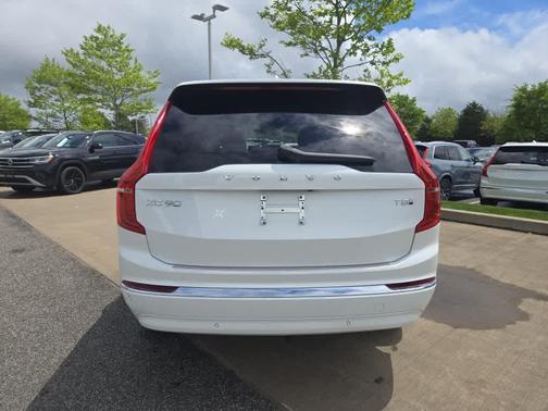 2025 Volvo XC90 Plug-In Hybrid T8 Ultra 7-Seater