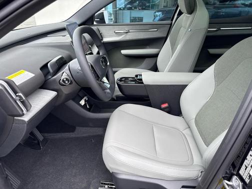 Onyx Black Metallic 2026 Volvo EX30 Twin Motor Ultra
