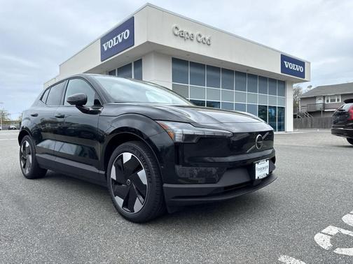 Onyx Black Metallic 2026 Volvo EX30 Twin Motor Ultra