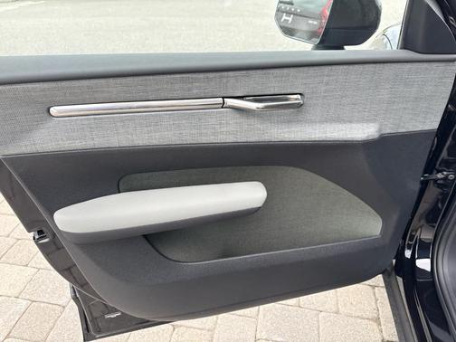 Onyx Black Metallic 2026 Volvo EX30 Twin Motor Ultra