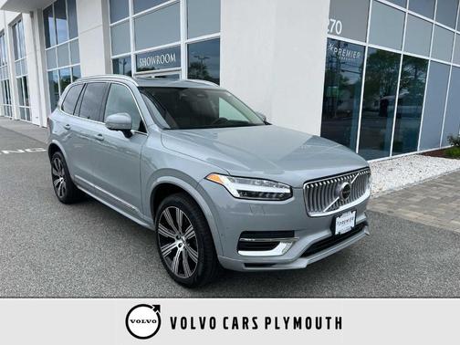 2024 Volvo XC90 Recharge Plug-In Hybrid T8 Ultimate Bright Theme 7-Seater