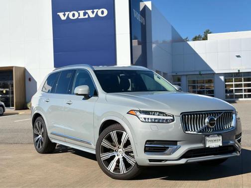 2024 Volvo XC90 Recharge Plug-In Hybrid T8 Ultimate Bright Theme 7-Seater
