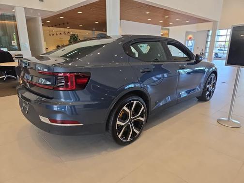 2022 Polestar 2 Long Range Dual Motor