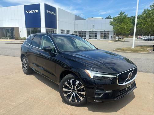 Onyx Black Metallic 2023 Volvo XC60 B5 Core