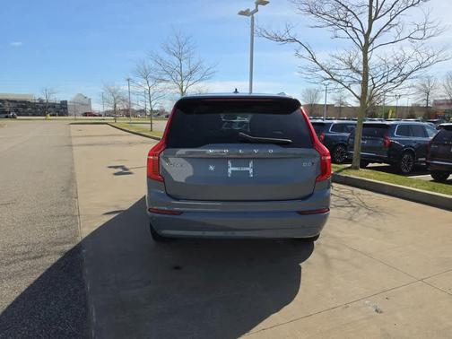 Thunder Gray Metallic 2023 Volvo XC90 B5 Core
