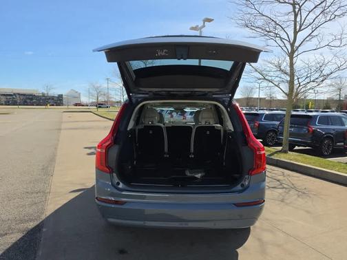 Thunder Gray Metallic 2023 Volvo XC90 B5 Core