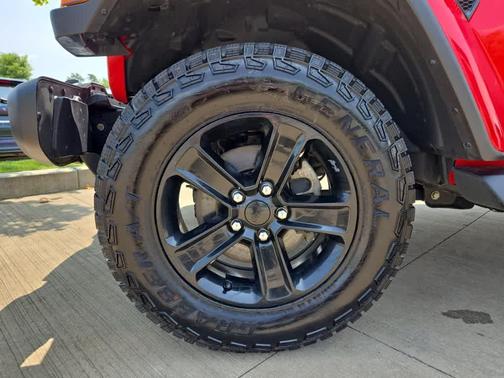 2022 Jeep Wrangler Unlimited Sahara Altitude