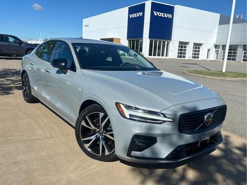 Gray 2024 Volvo S60 B5 Core Dark Theme