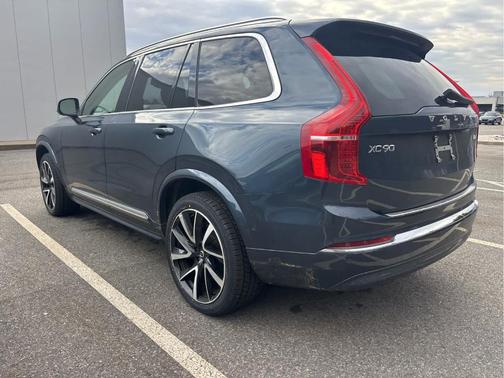 2023 Volvo XC90 B6 Plus 7-Seater