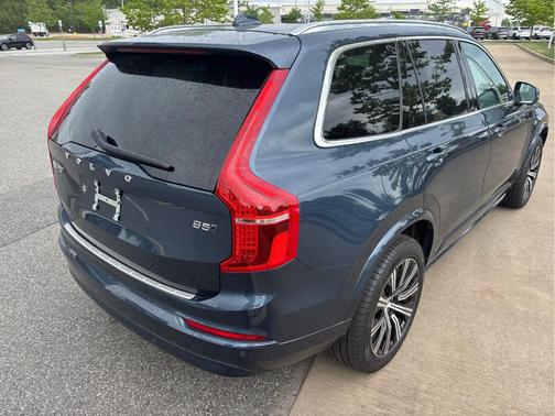 2023 Volvo XC90 B5 Core