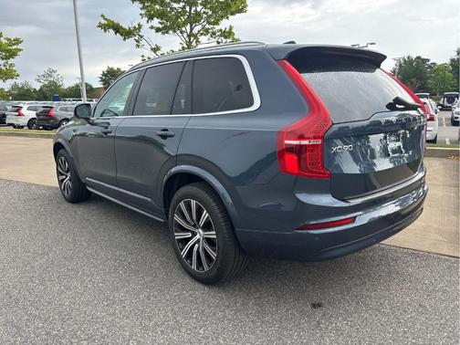 2023 Volvo XC90 B5 Core