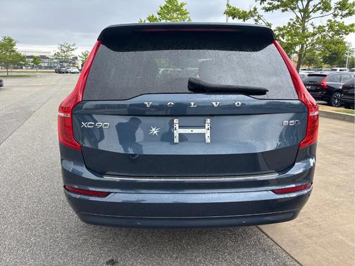 2023 Volvo XC90 B5 Core