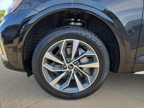 2023 Audi Q5 45 S line Premium Plus
