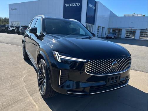 Black 2026 Volvo XC90 B6 Plus 7-Seater