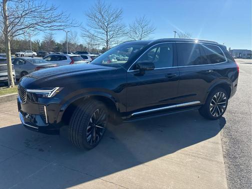 Black 2026 Volvo XC90 B6 Plus 7-Seater