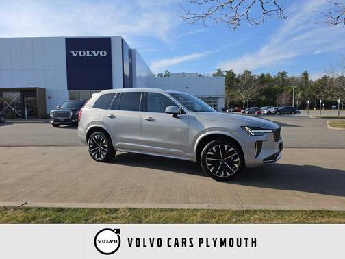 Bright 2025 Volvo XC90 B6 Plus 7-Seater