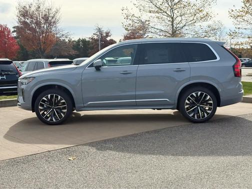 2026 Volvo XC90 B6 Ultra 7-Seater