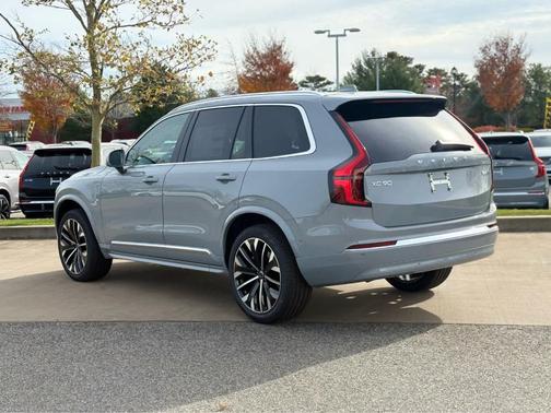 2026 Volvo XC90 B6 Ultra 7-Seater